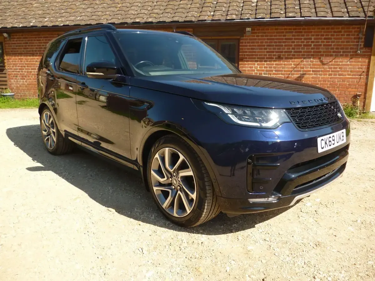 Used Land Rover Discovery 5 Landmark 2019 Blue SUV