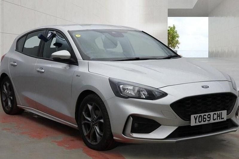 Used Ford Focus ST-Line 120 HP (88 kW) 2020 Silver Hatchback