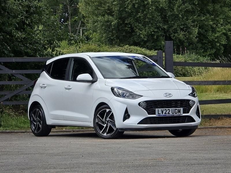 White Used 2022 Hyundai i10 Premium Hatchback | £12,975 (Fair price) - Image 1/4