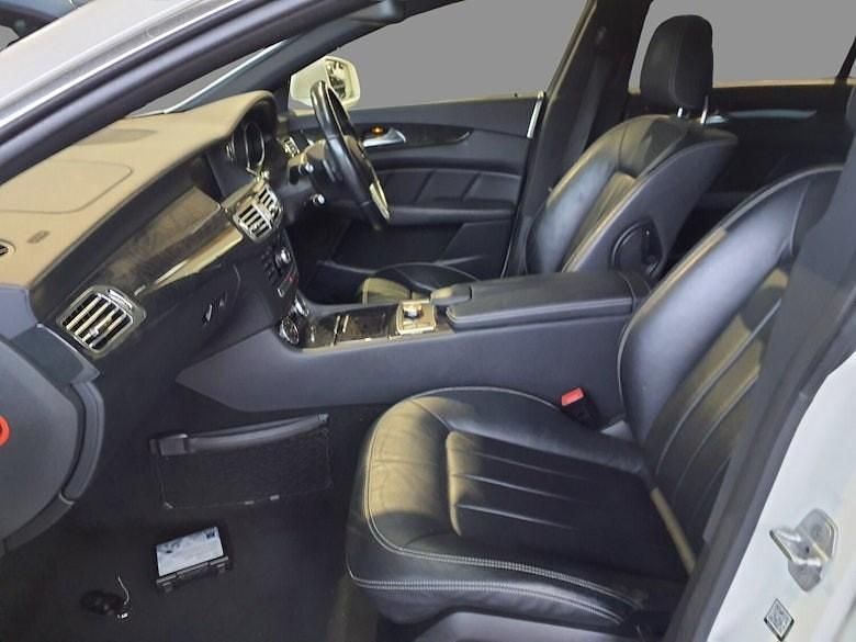 Used Mercedes CLS250 AMG 200 HP (147 kW) 2013 White Sedan