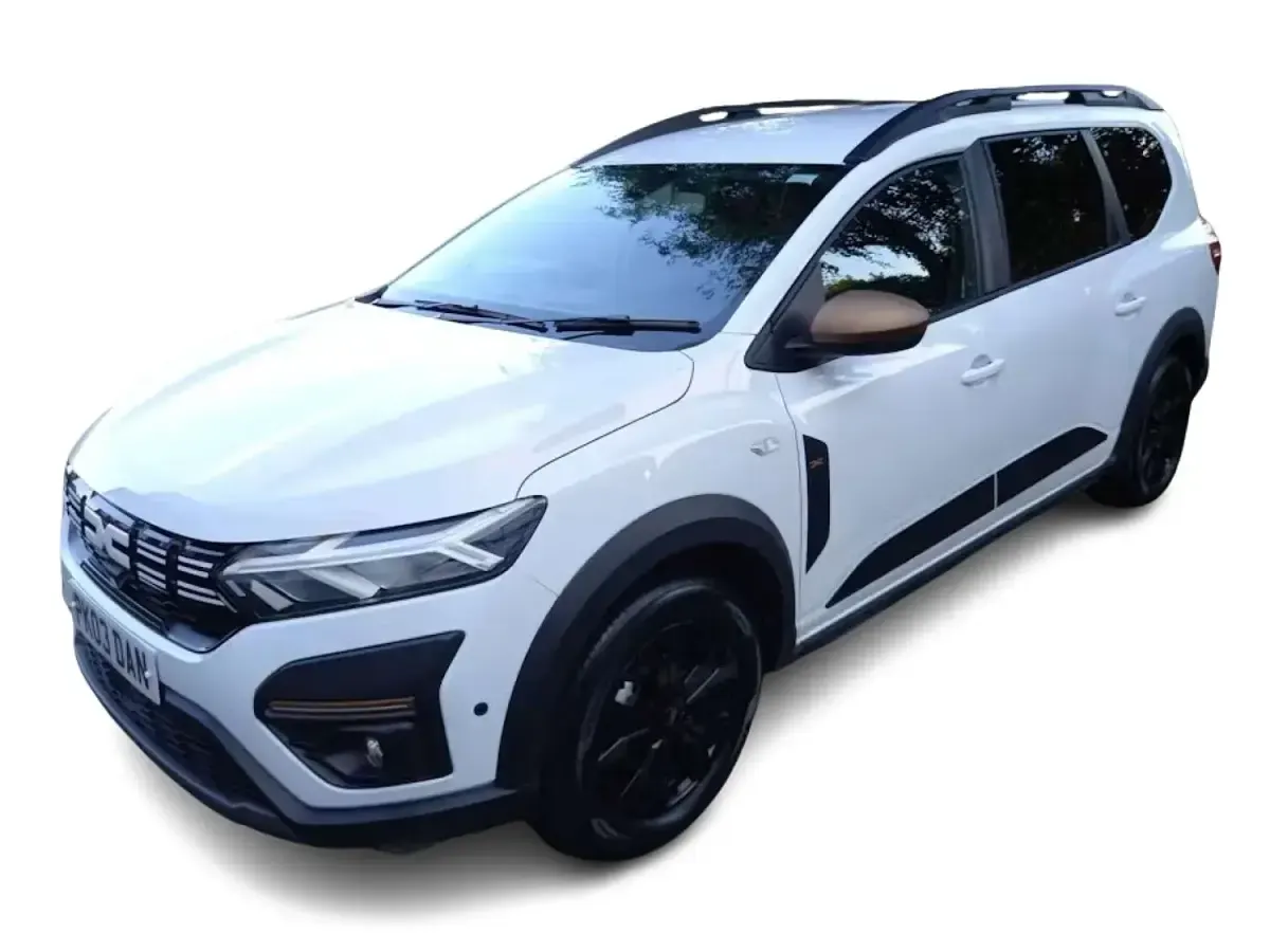 Used Dacia Jogger Extreme 141 HP (103 kW) 2023 White MPV