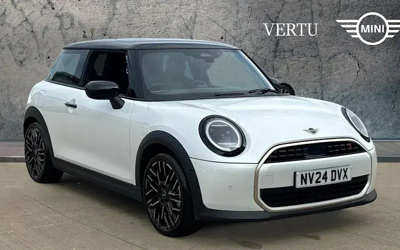 Used Mini Cooper Exclusive 150 kW (204 HP) 2026 Hatchback
