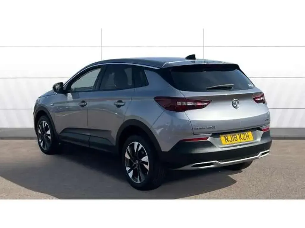 Used Vauxhall Grandland X Sport 131 HP (96 kW) 2018 SUV