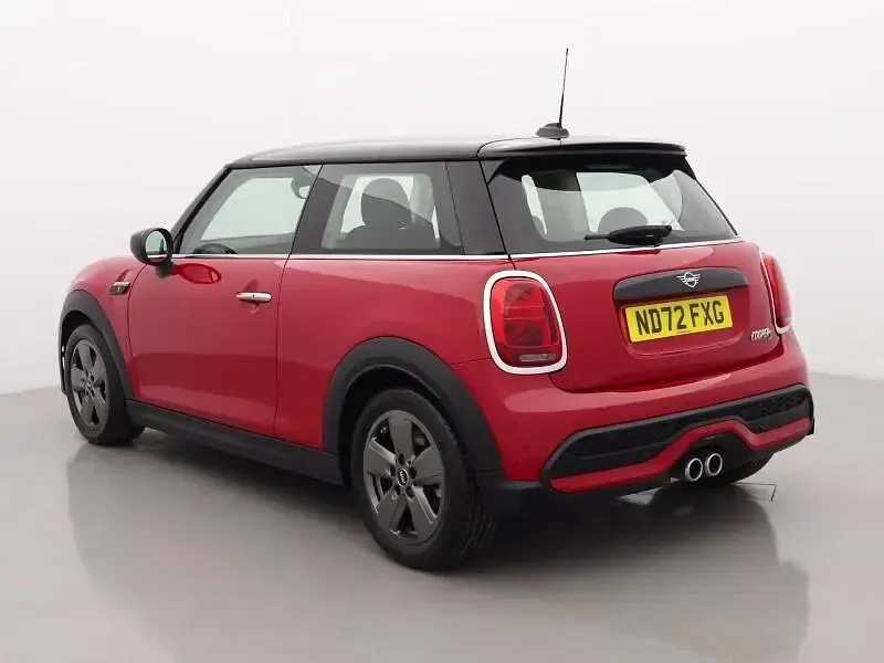 Used Mini Cooper S Classic 176 HP (129 kW) 2022 Red Hatchback