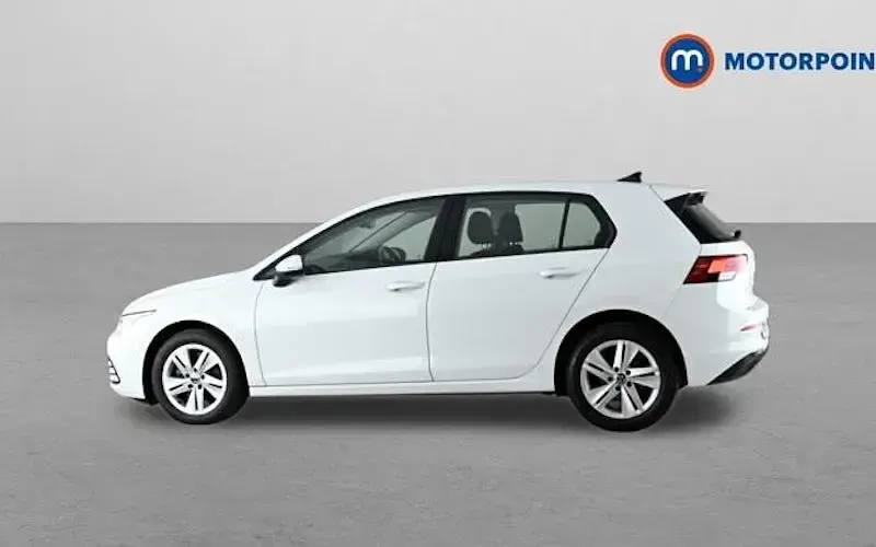 Used VW Golf VIII Life 116 HP (85 kW) 2023 White Hatchback