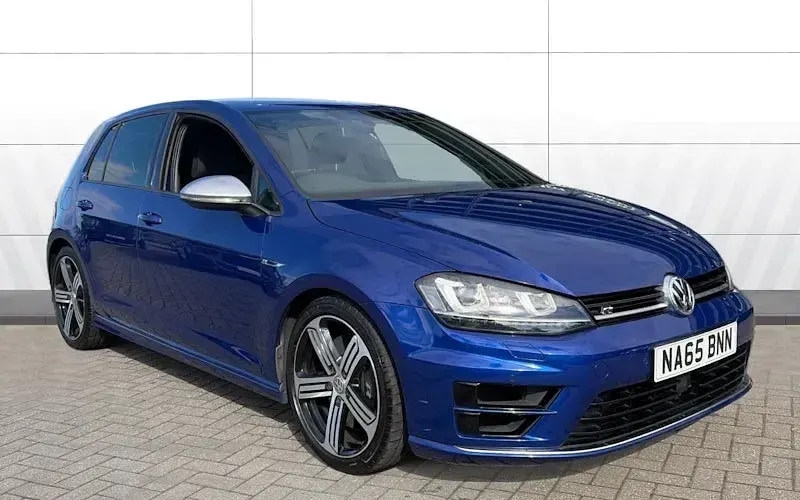 Begagnad VW Golf VII R 300 HK (220 kW) 2015 Halvkombi