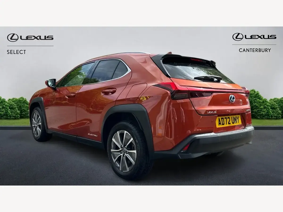 Used Lexus UX 150 kW (204 HP) 2022 Orange SUV