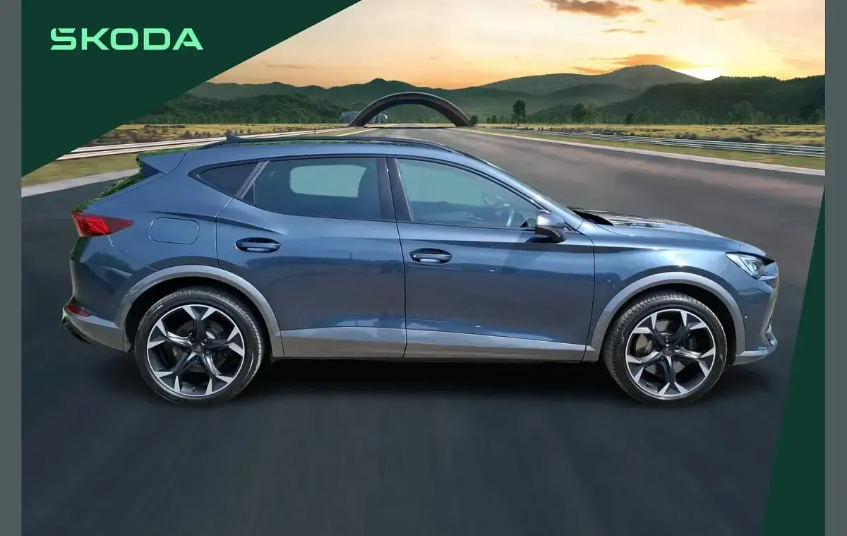 Usado Cupra Formentor VZ1 241 CV (177 kW) 2023 Gris SUV