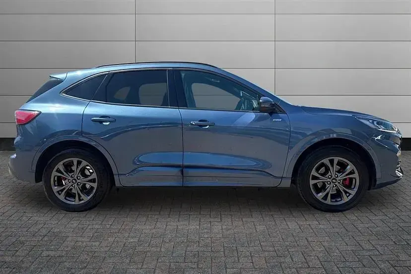 Used Ford Kuga ST-Line 225 HP (165 kW) 2023 Chrome blue SUV