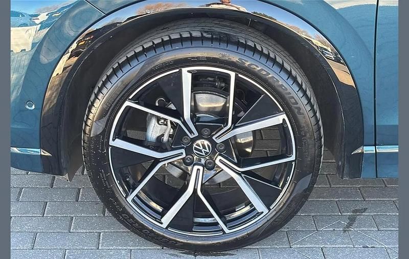 Used VW Tiguan R-line 147 HP (108 kW) 2025 Blue SUV