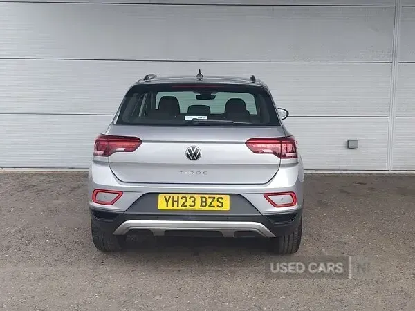 Used VW T-Roc Life 150 HP (110 kW) 2023 Silver SUV