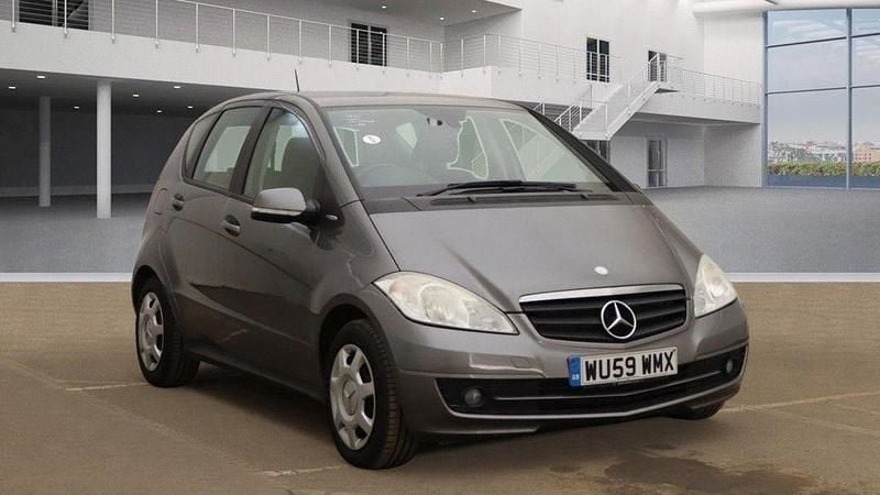 Grey Used 2009 Mercedes A160 Classic Hatchback | £2,500 (Good price) - Image 1/4