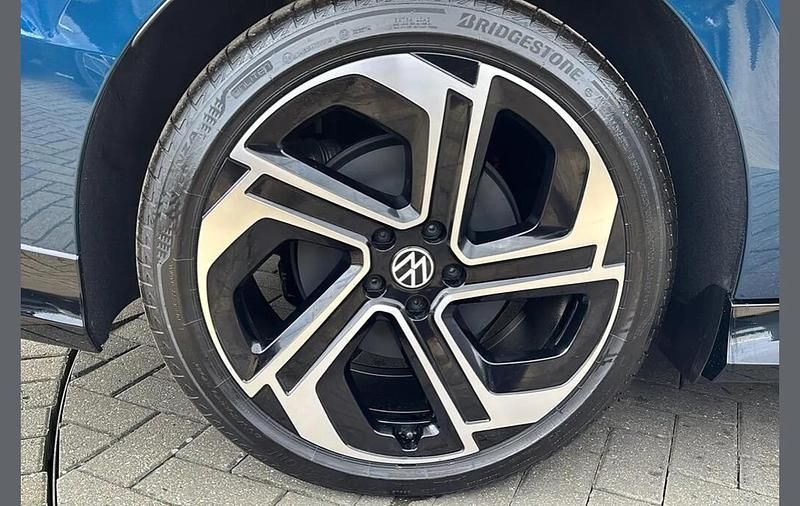 New VW ID.7 GTX 250 kW (340 HP) 2026 Blue Estate