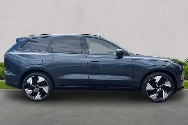 New Volvo EX90 Performance 380 kW (517 HP) 2025 Blue SUV
