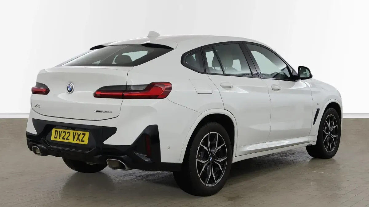 Used BMW X4 M Sport 190 HP (139 kW) 2022 White SUV