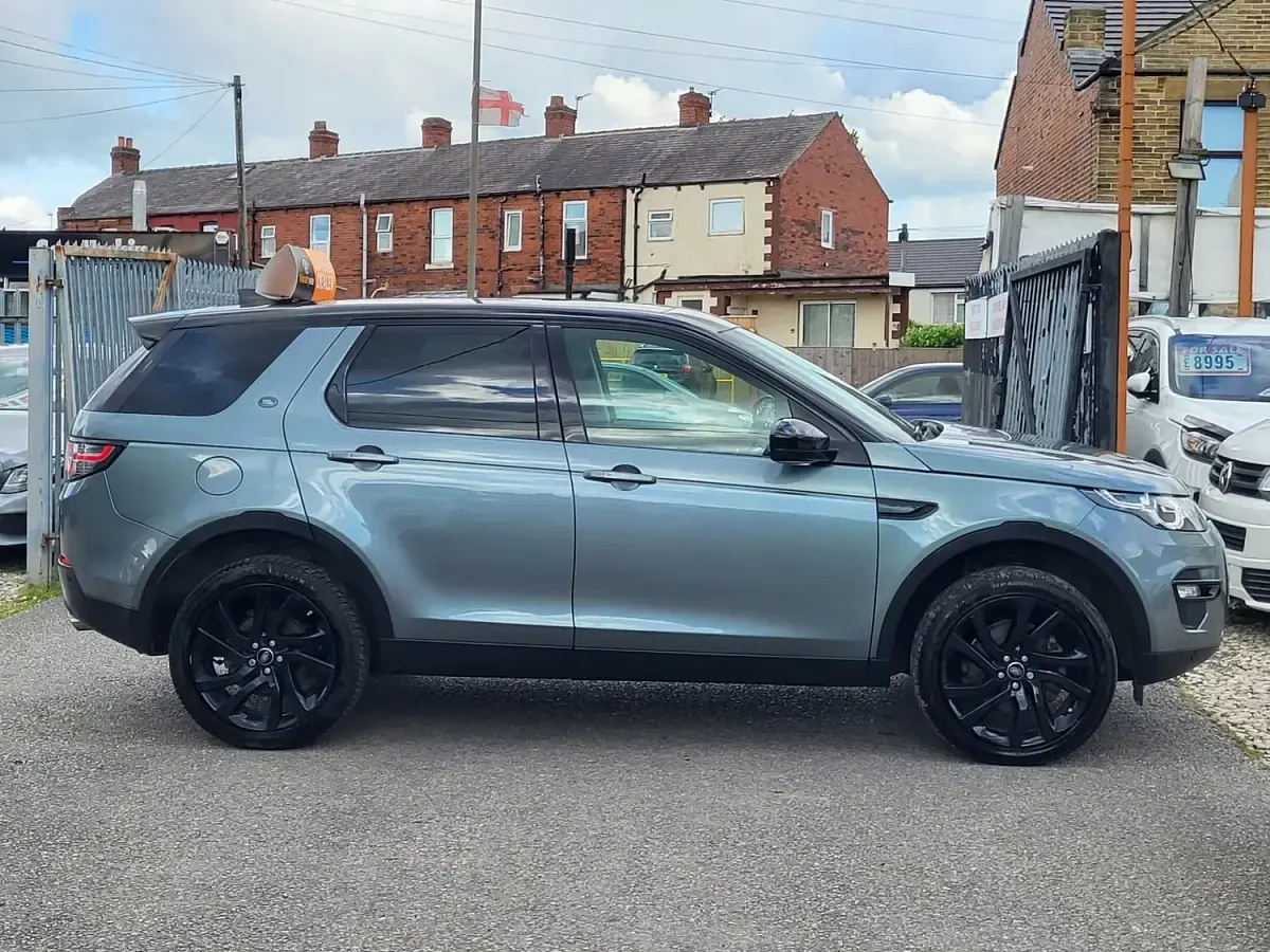 Used Land Rover Discovery Sport HSE 180 HP (132 kW) 2017 Grey SUV