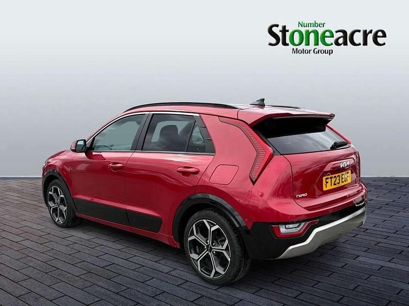 Used Kia Niro 139 HP (102 kW) 2023 Red SUV
