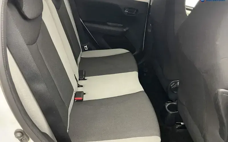 Used Toyota Aygo x-press 69 HP (50 kW) 2018 White Hatchback
