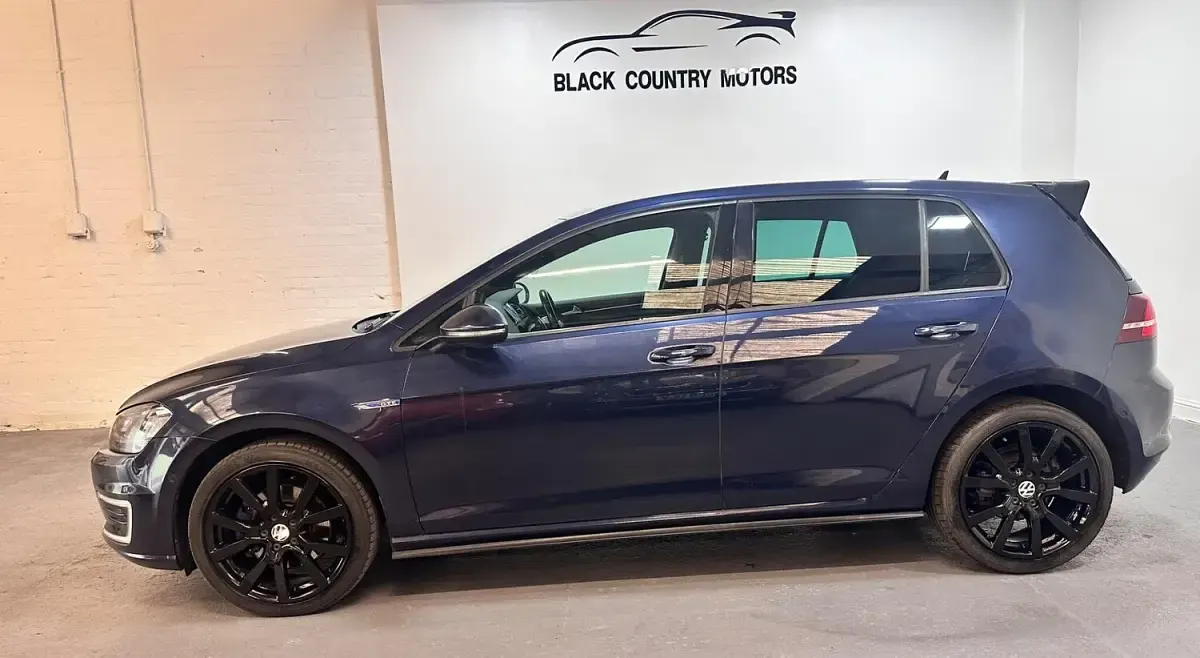 Used VW Golf VII GTE 204 HP (150 kW) 2015 Blue Hatchback