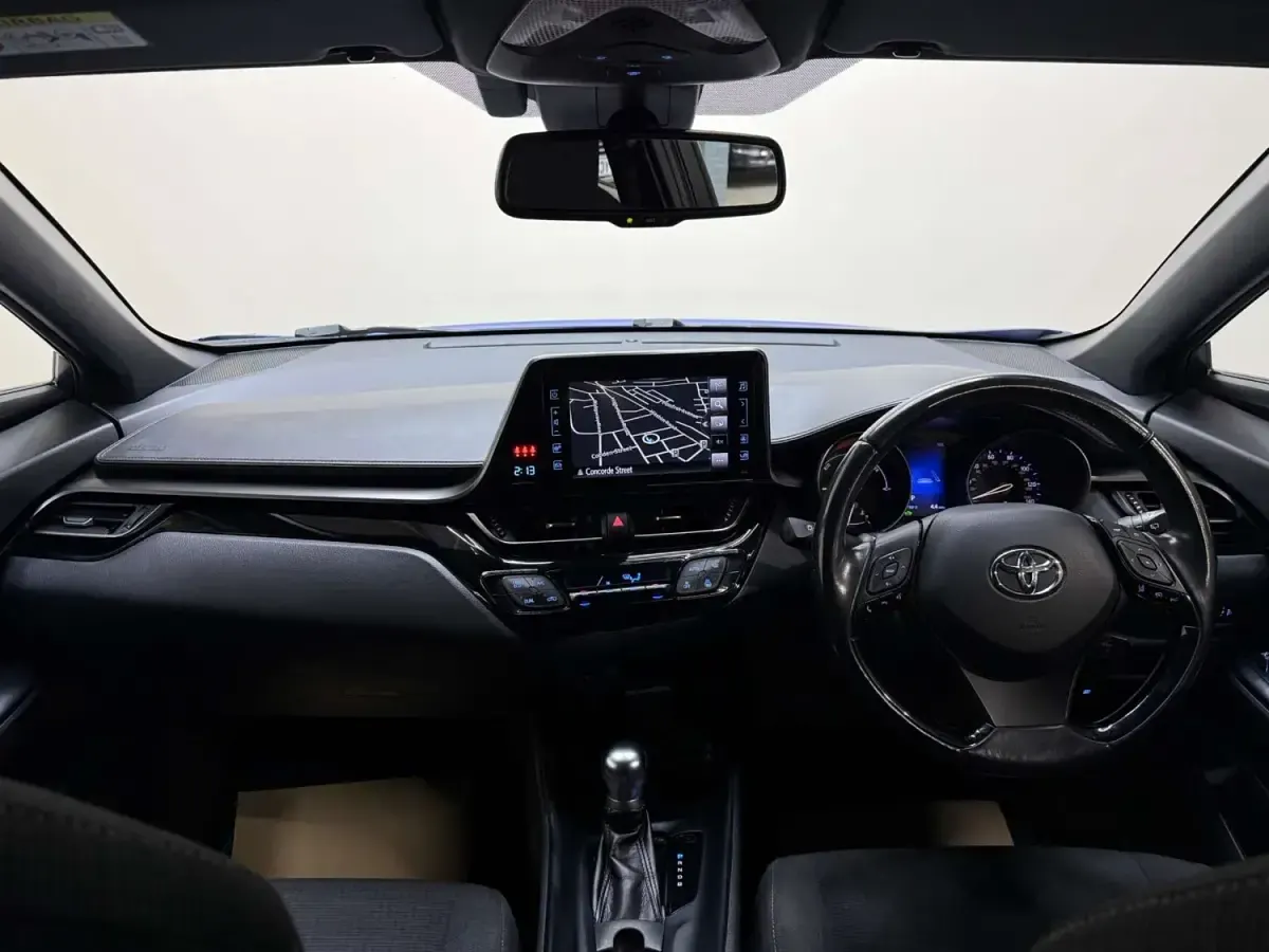 Second-hand Toyota C-HR 122 CP (89 kW) 2018 Albastru SUV