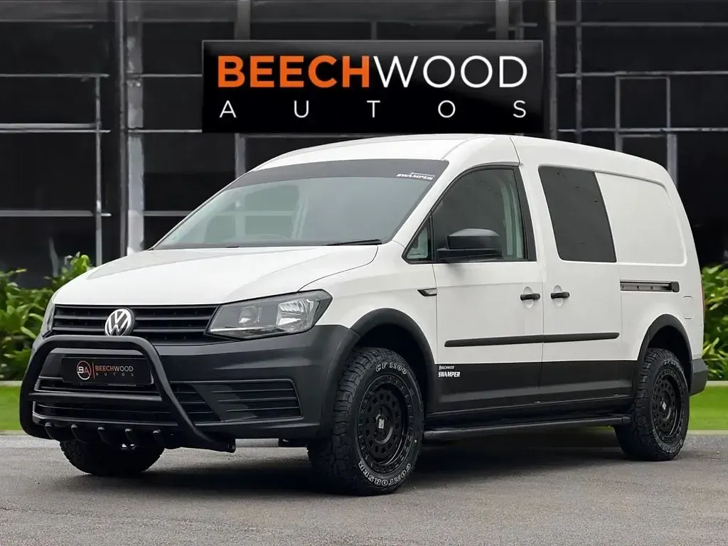 Used VW Caddy Maxi 122 HP (89 kW) 2020 White MPV