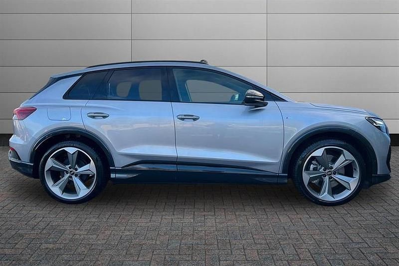 Used Audi Q4 e-tron Black Edition 250 kW (340 HP) 2025 Silver SUV