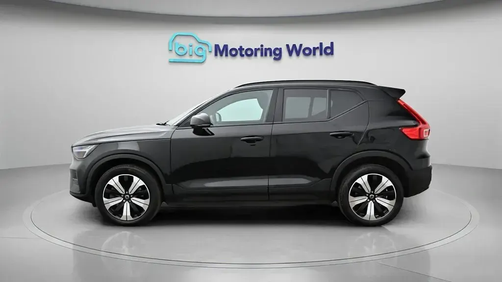 Usado Volvo XC40 Core 169 kW (231 HP) 2023 SUV