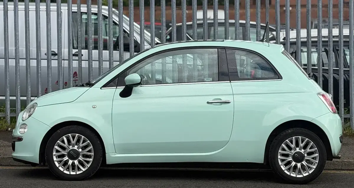 Used Fiat 500 Lounge 69 HP (50 kW) 2014 Green Hatchback