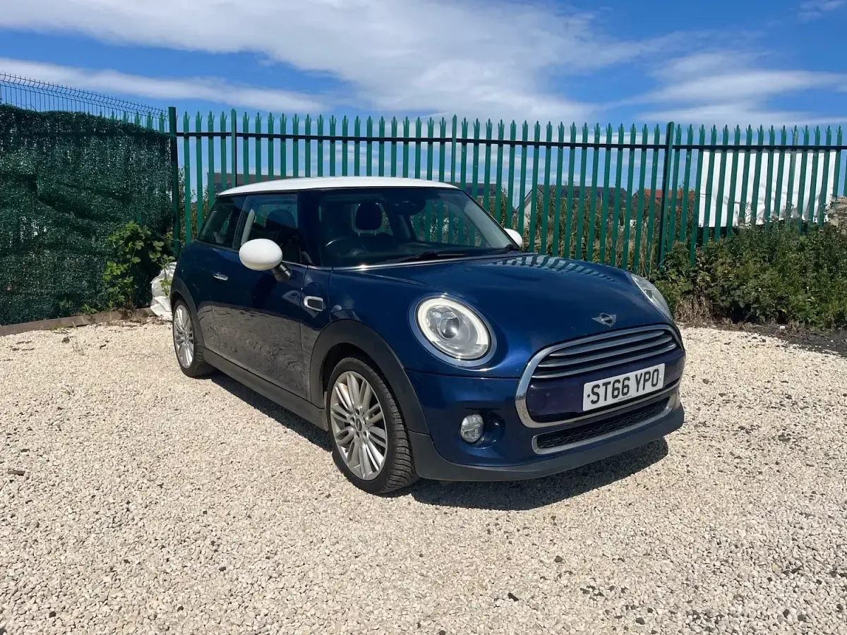 Used Mini Cooper D Hatch 2016 Blue Hatchback