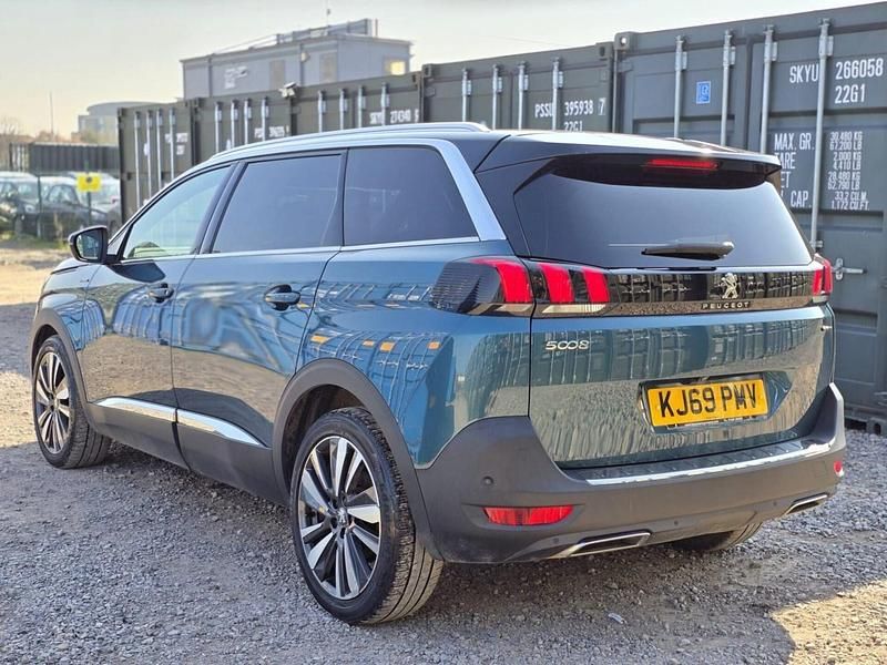 Used Peugeot 5008 Premium 130 HP (95 kW) 2020 Green SUV