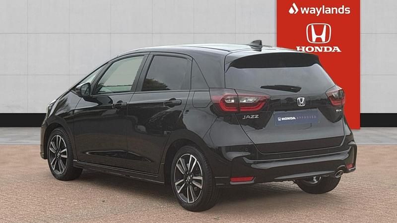 Second-hand Honda Jazz Advance 122 CP (89 kW) 2025 Negru Hatchback