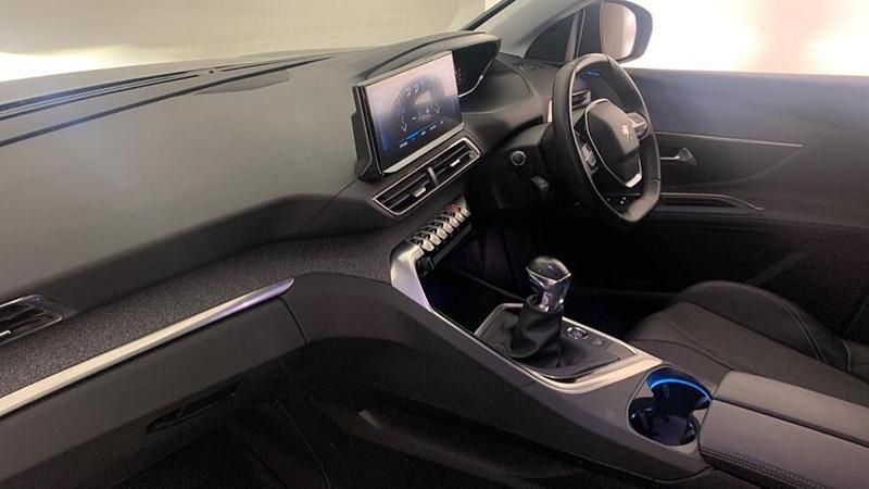 Black Used 2021 Peugeot 5008 Allure Premium MPV | £17,158 (Fair price) - Image 1/3