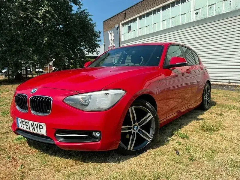 Used BMW 116 Sport Line 136 HP (100 kW) 2011 Red Hatchback