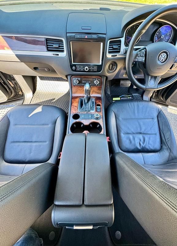 Used VW Touareg SE 245 HP (180 kW) 2012 Black SUV