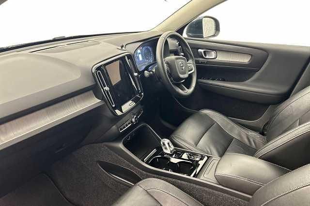 Used Volvo XC40 Inscription 194 HP (142 kW) 2021 SUV