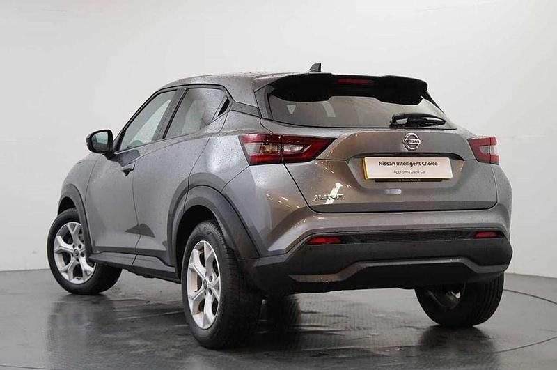 Used Nissan Juke N-Connecta 114 HP (83 kW) 2020 Grey SUV