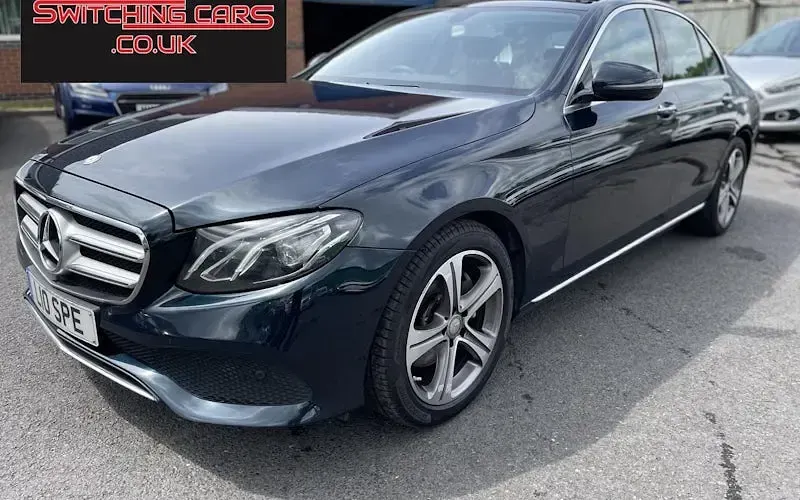 Usado Mercedes E220 Premium 194 CV (142 kW) 2019 Berlina