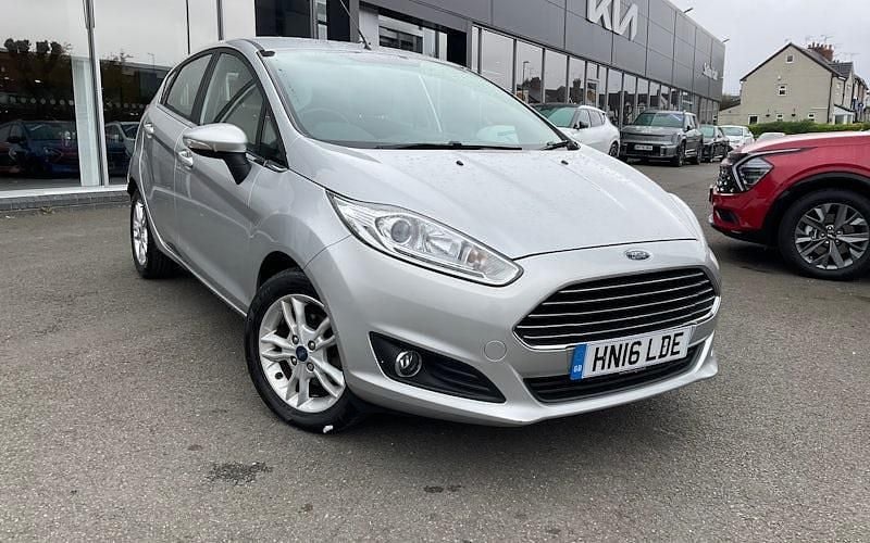 Usado Ford Fiesta Zetec 101 HP (74 kW) 2017 Citadino