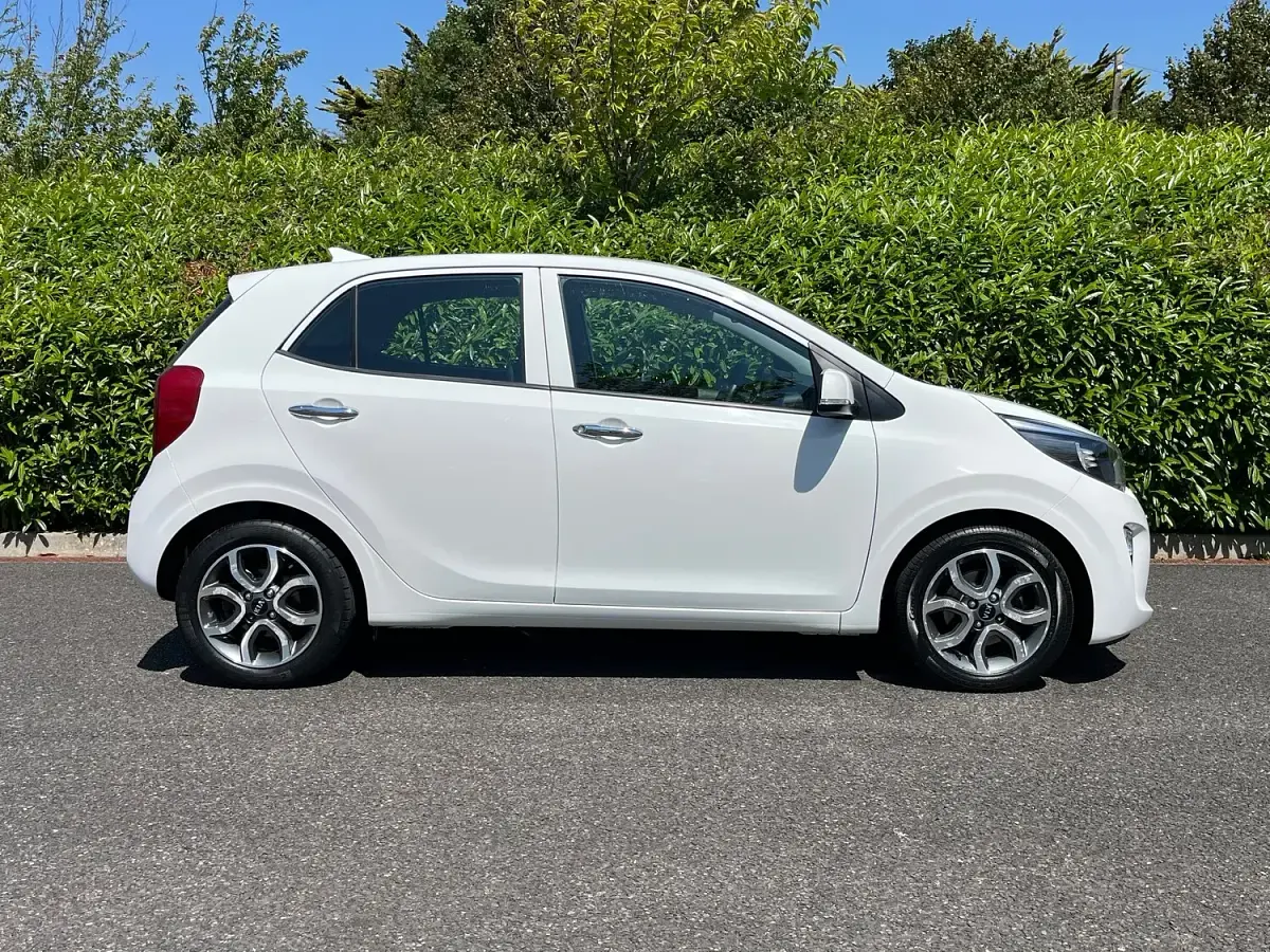 Used Kia Picanto Air 84 HP (61 kW) 2019 White Hatchback
