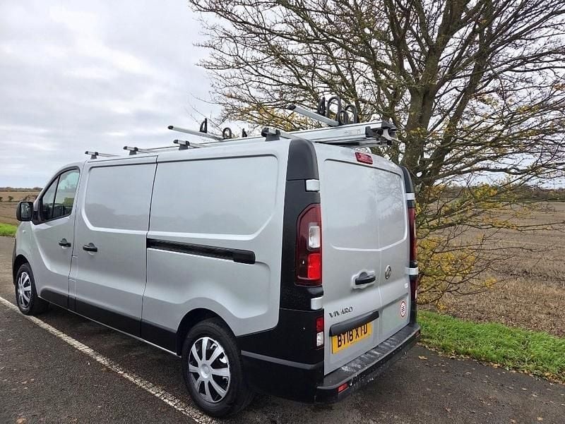 Used Vauxhall Vivaro 2018 Silver MPV