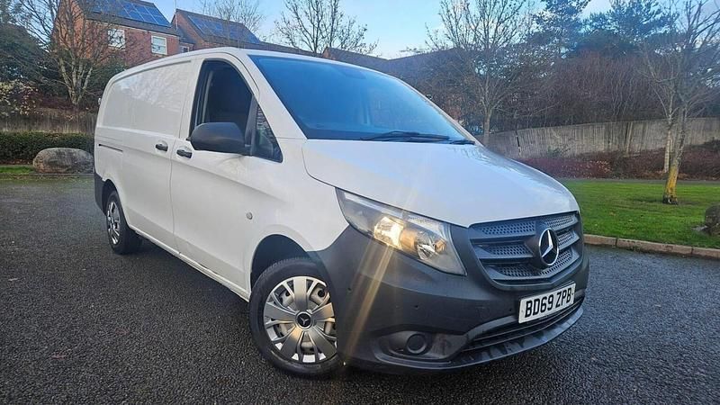 Begagnad Mercedes Vito 134 HK (98 kW) 2019 Vit Van