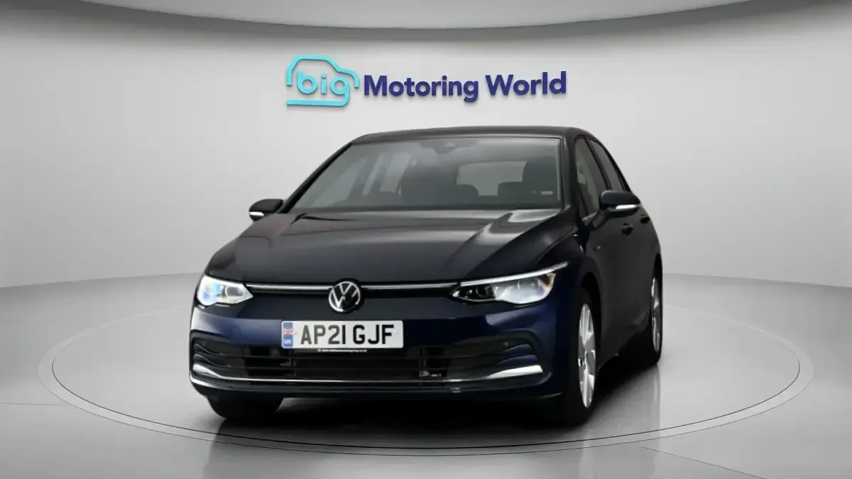 Used VW Golf VIII Style 148 HP (108 kW) 2021