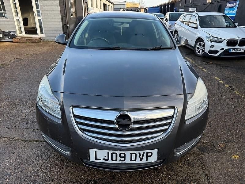 Grey Used 2009 Vauxhall Insignia Hatchback | £1,490 - Image 1/4
