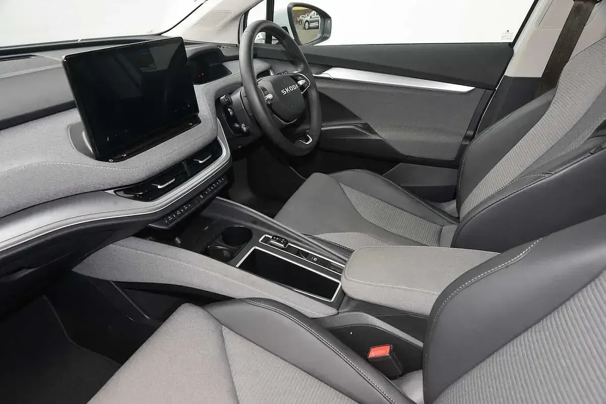 Used Skoda Enyaq iV SE L 150 kW (204 HP) 2025 White SUV