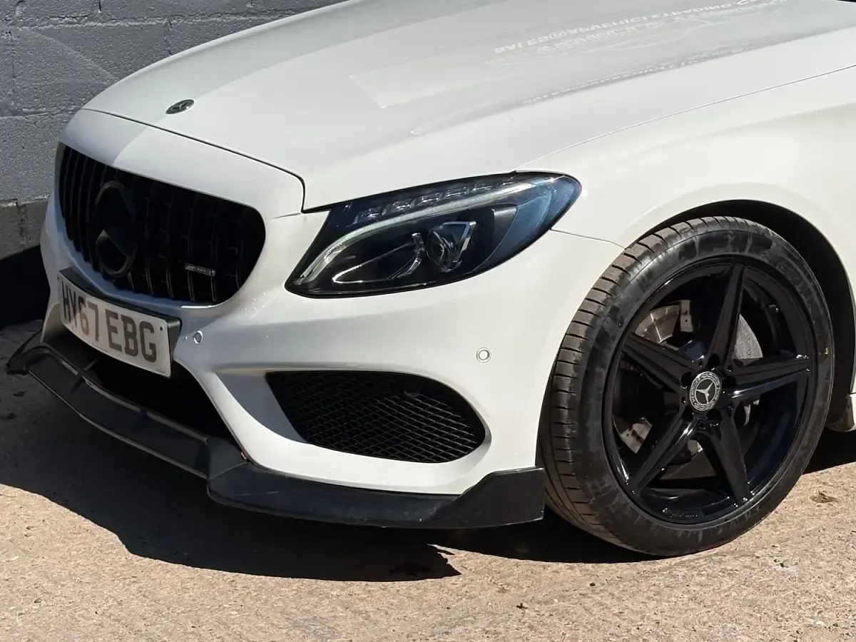 Used Mercedes C220 AMG Line Premium 170 HP (125 kW) 2017 White Coupe
