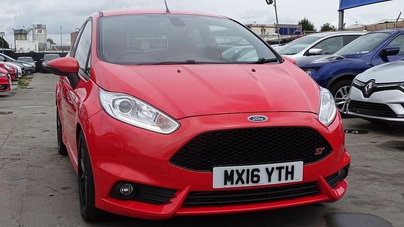 Orange Used 2016 Ford Fiesta ST Hatchback | £4,595 (Good price) - Image 1/3