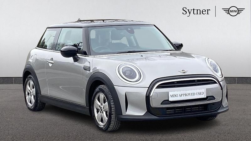 Used Mini Cooper Classic 134 HP (98 kW) 2023 Silver Hatchback