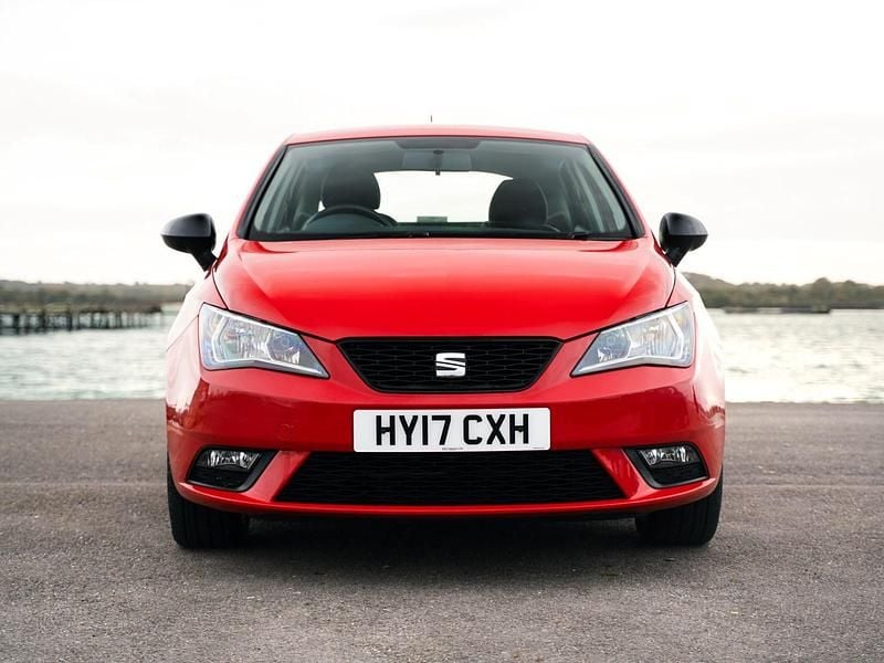 Used Seat Ibiza SE Technology 90 HP (66 kW) 2017 Red Hatchback