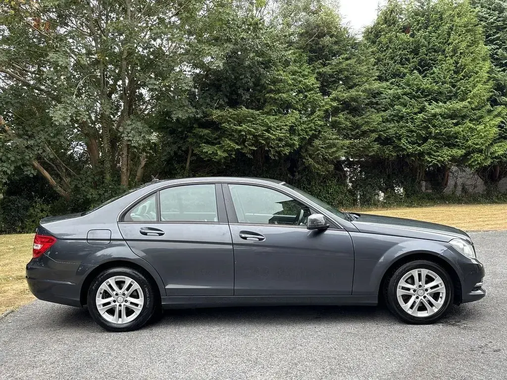 Used Mercedes C200 Executive 2013 Grey Sedan