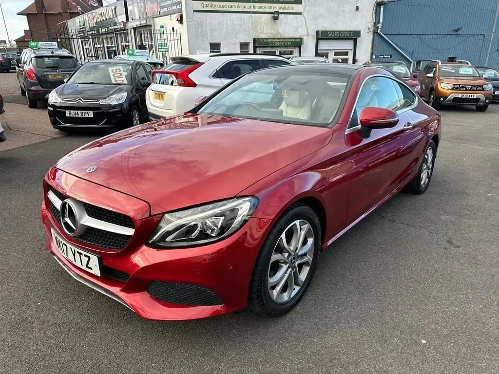 Begagnad Mercedes C200 Premium 184 HK (135 kW) 2017 Röd Sportkupé